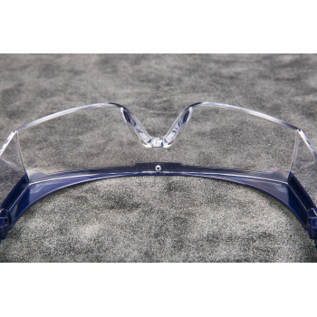 防护眼镜,蓝色镜框,透明镜片,印白色condor logo及型号